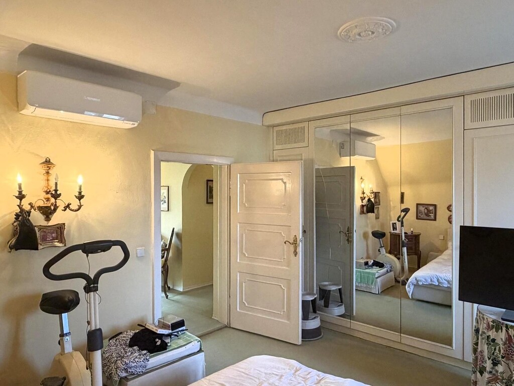 OG/SZ 1 von 3 mit Einbauschrank, klimatisiert