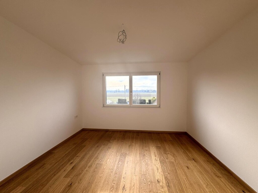 OG/Schlafzimmer 1 von 3