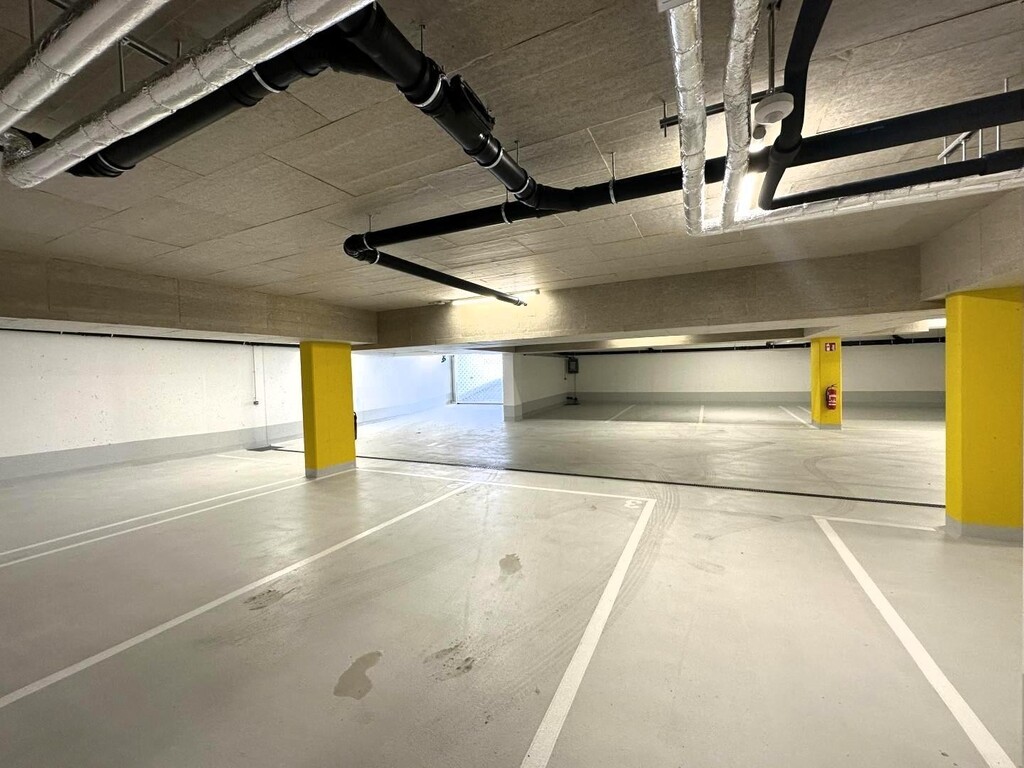 Tiefgeschossgarage