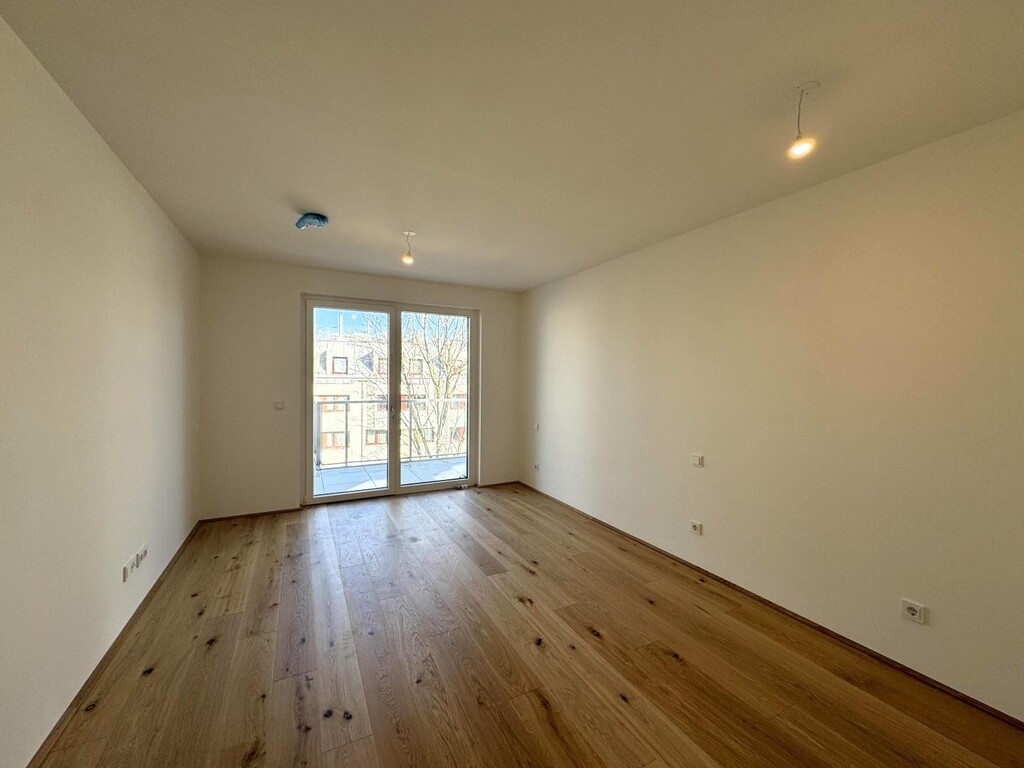 Schlafzimmer 1 von 2
