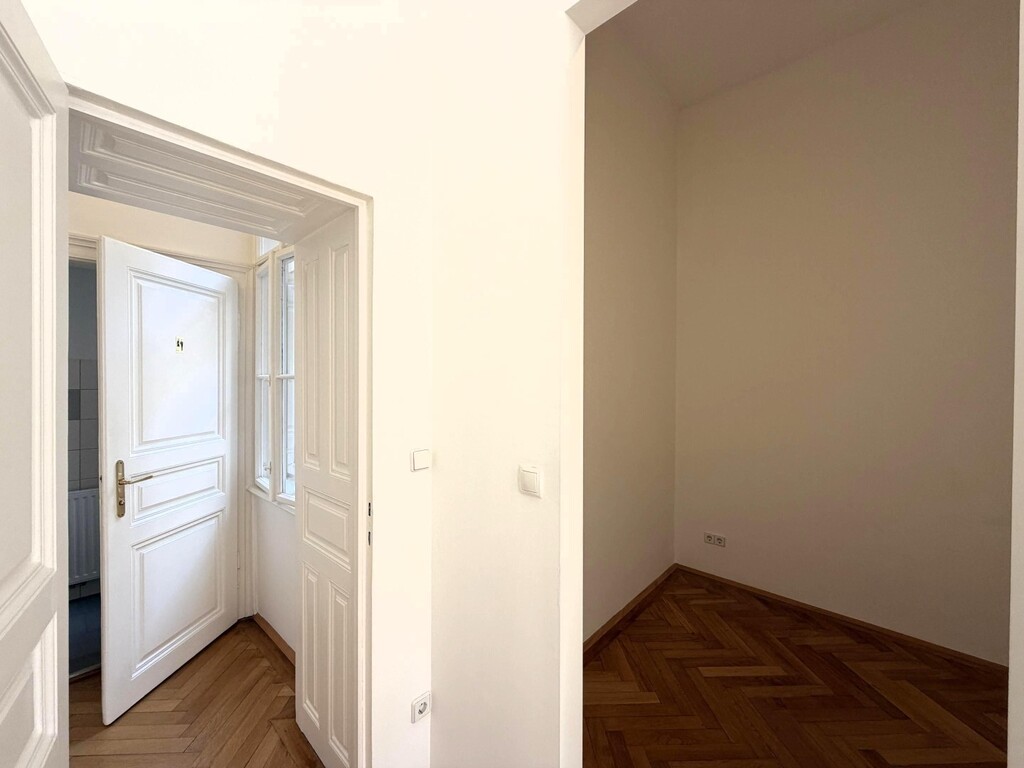 begehbare Garderobe/Toilette