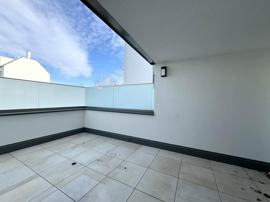 Terrasse 2 von 2