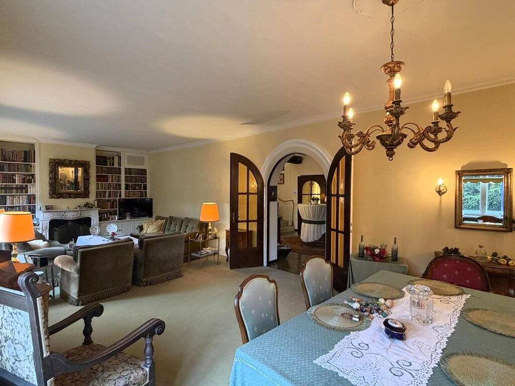 EG/Living mit Gäste-Essplatz