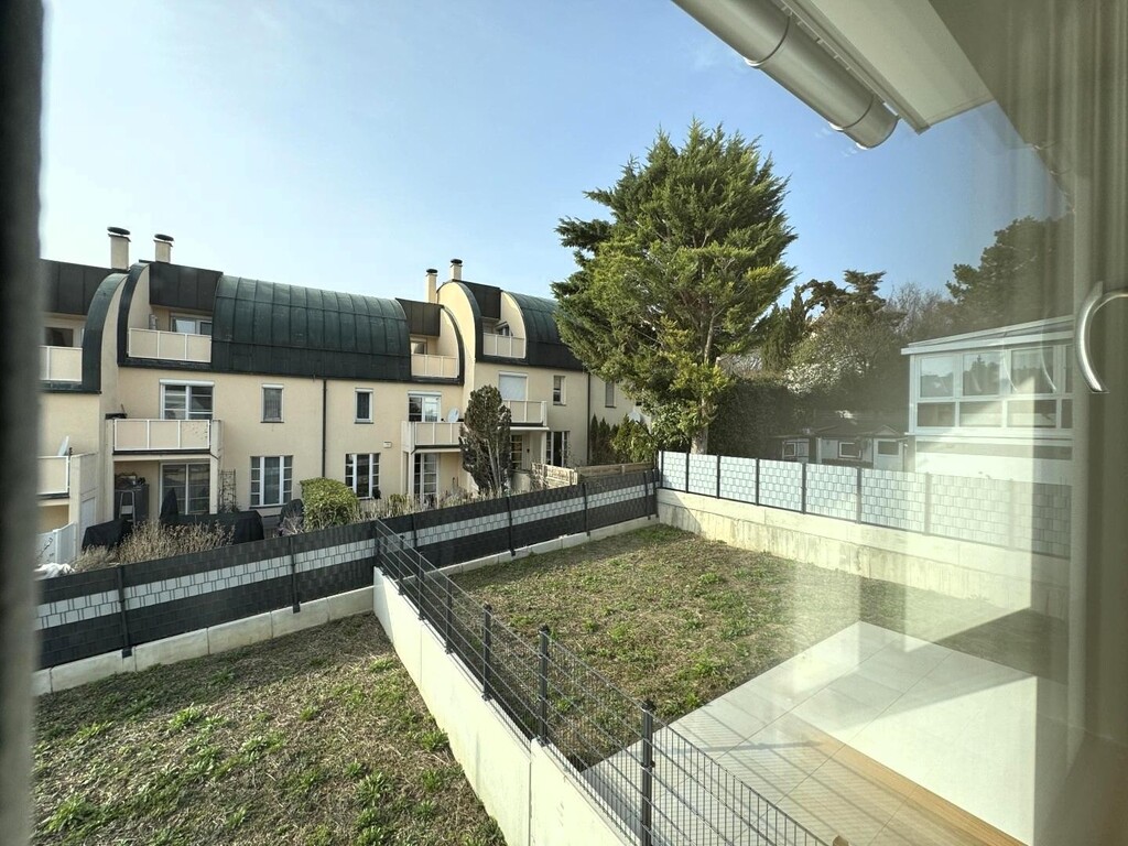OG/Ausblick v.Schlafzimmer 3 von 3, klimatisiert