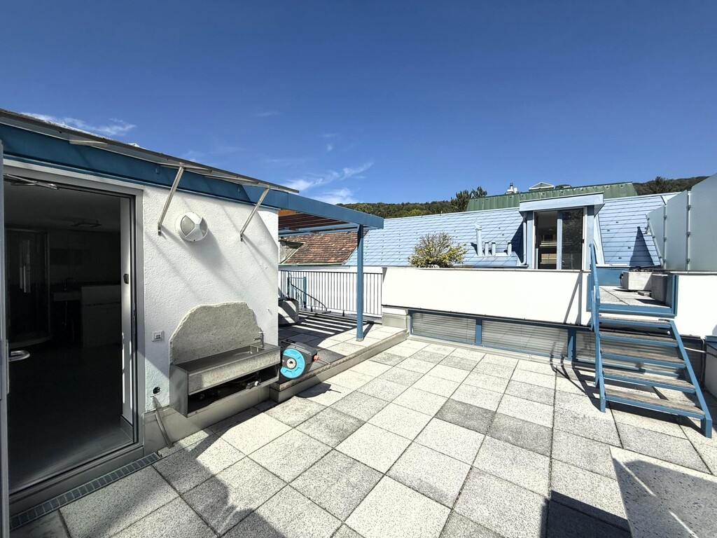 DG-Terrasse mit angrenzendem Spa