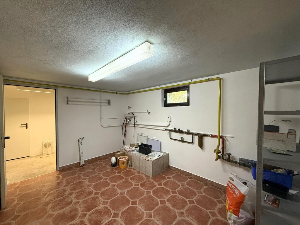Waschküche im Wohnkeller