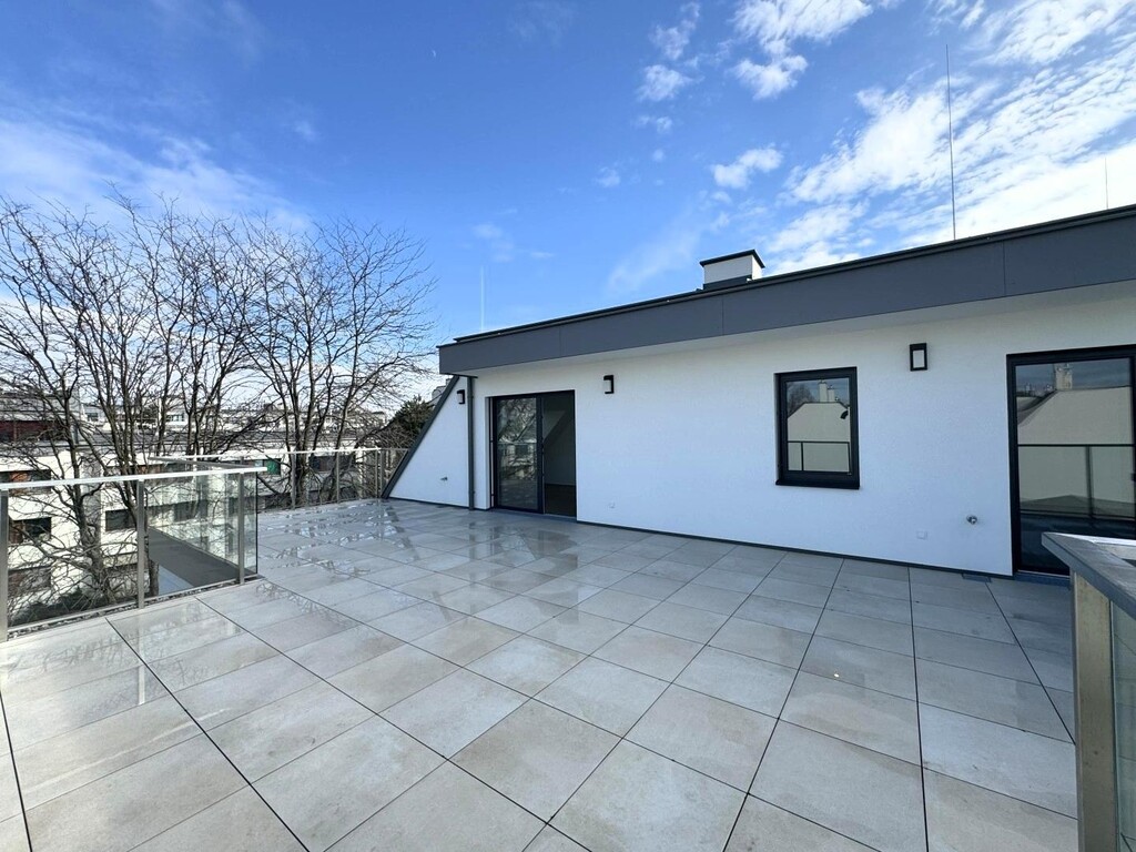 Terrasse 2 von 2