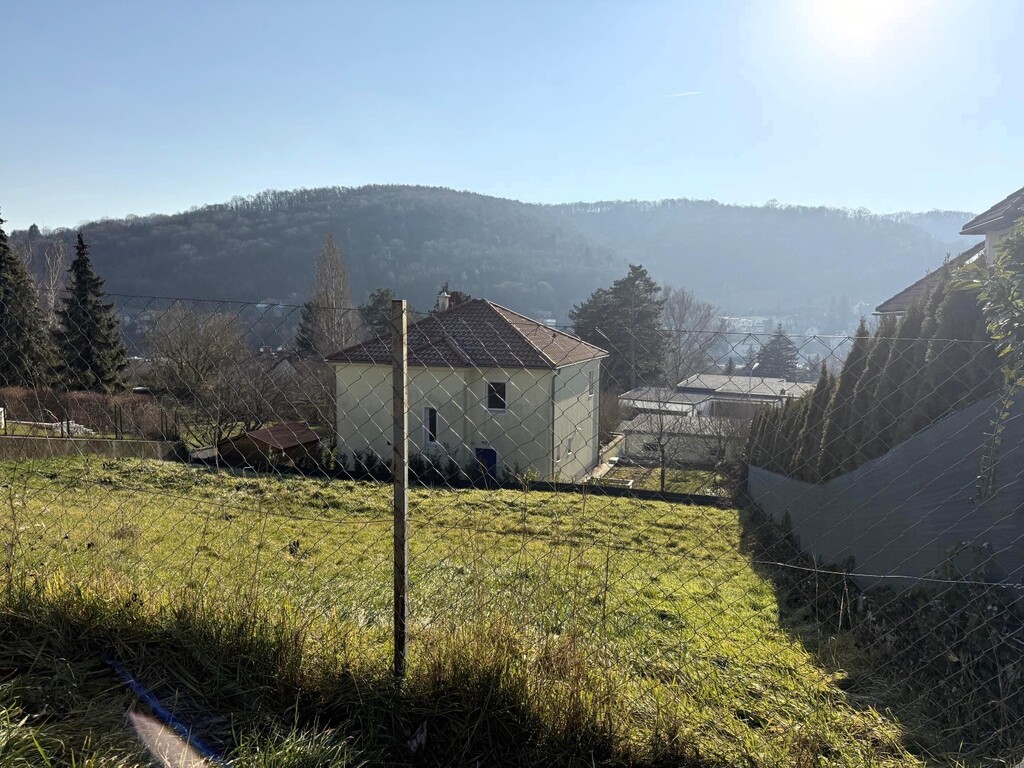 süd/östliche Ansicht des Baugrundstücks