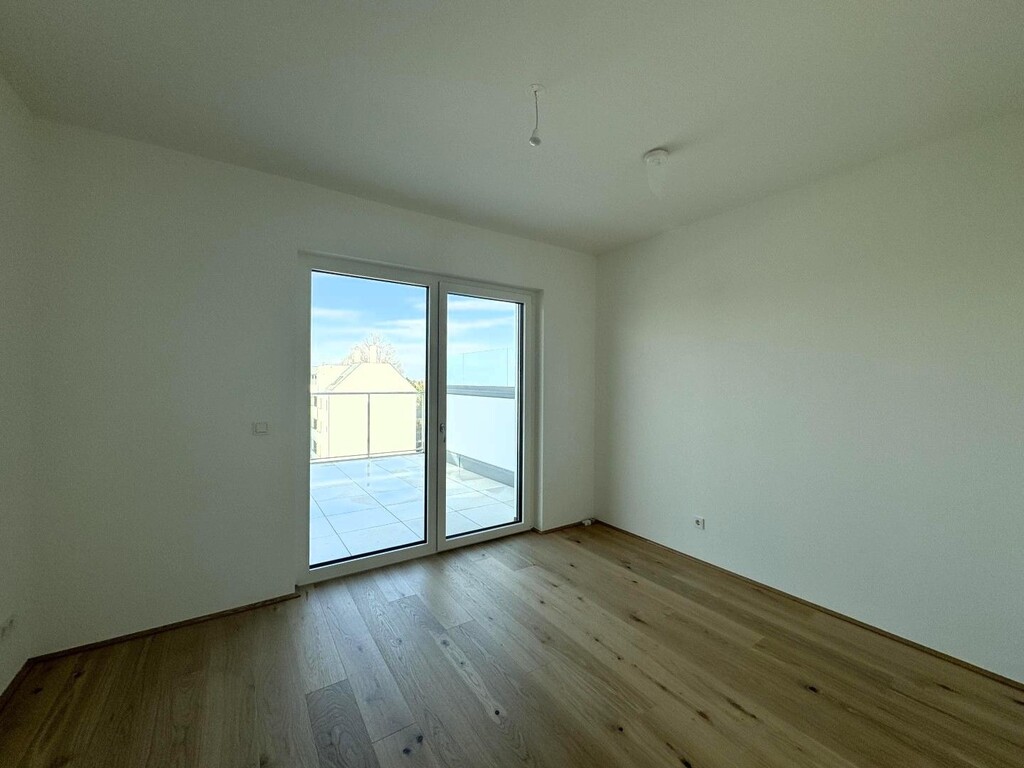 Schlafzimmer 1 von 3