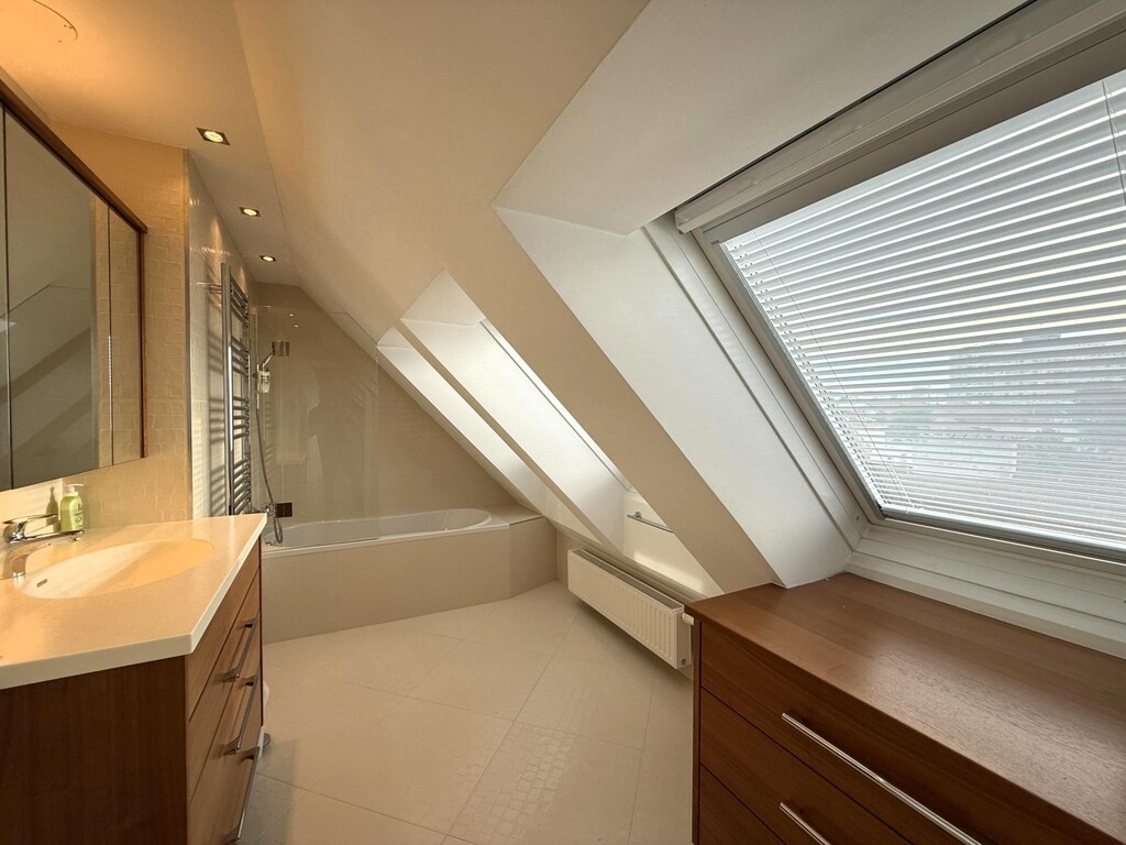 Badezimmer 2 von 2
