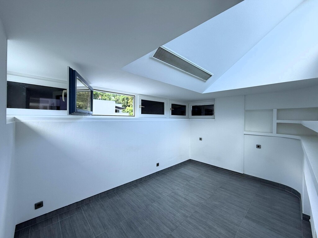Schlafzimmer 3/3