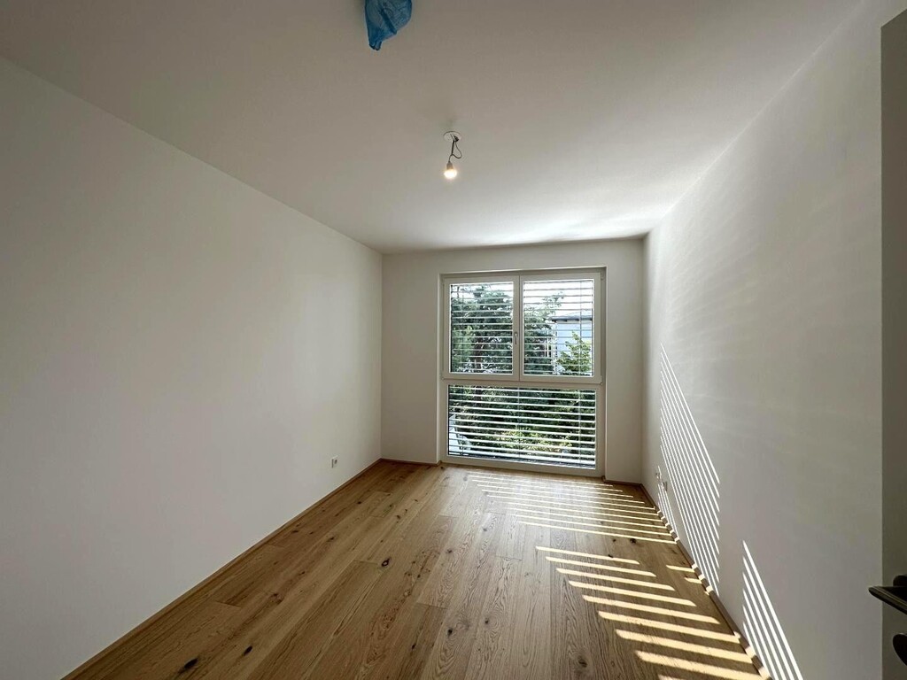 Schlafzimmer 1 von 2