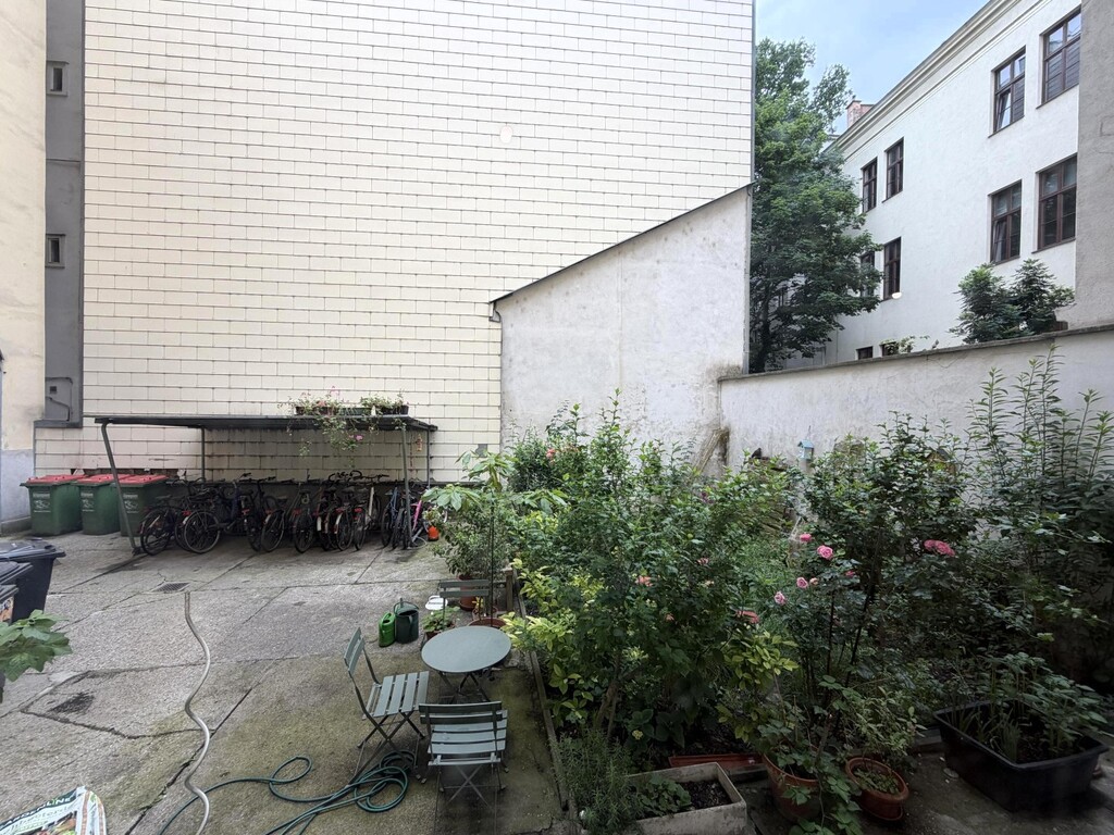 Blick in den Innenhof/Fahrradabstellbereich