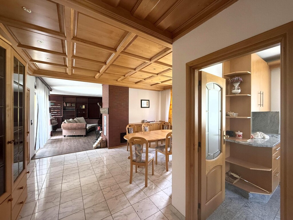 OG 1/Vorraum, Eingang Küche