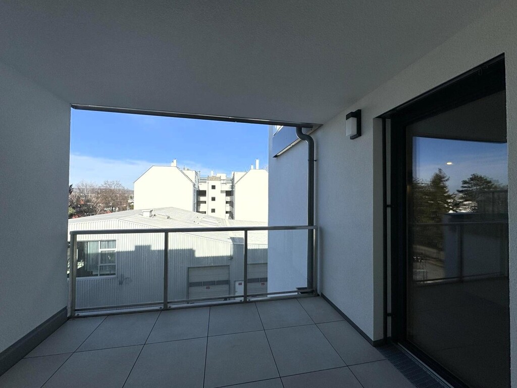 Terrasse 2 von 2