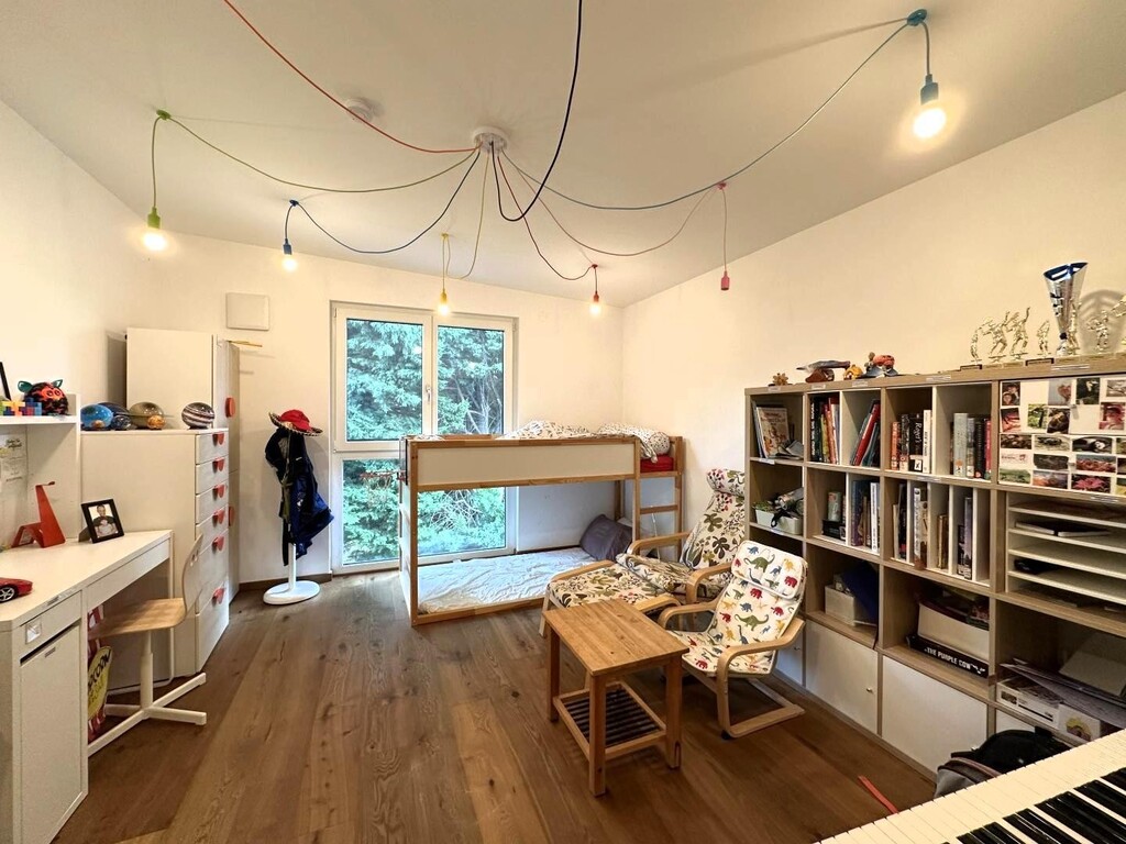 Schlafzimmer (2/4)  klimatisiert, FB-Heizung
