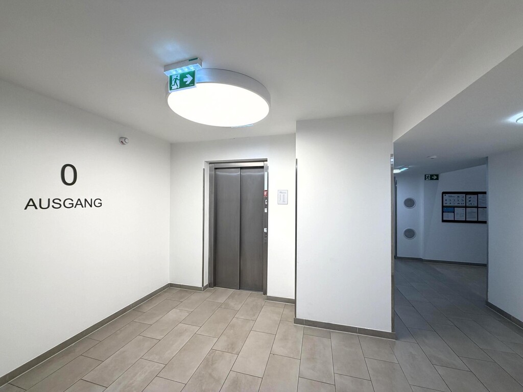 Eingang Wohnhausanlage/Stiegenhaus