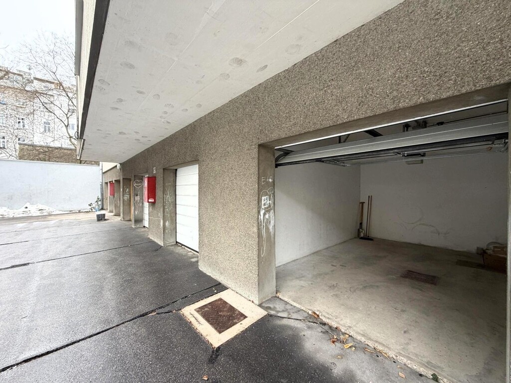 Garage Nr. 1