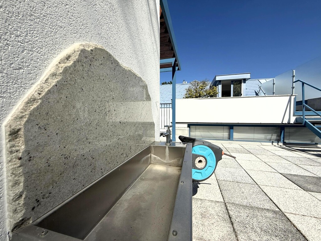 DG-Terrasse mit angrenzendem Spa