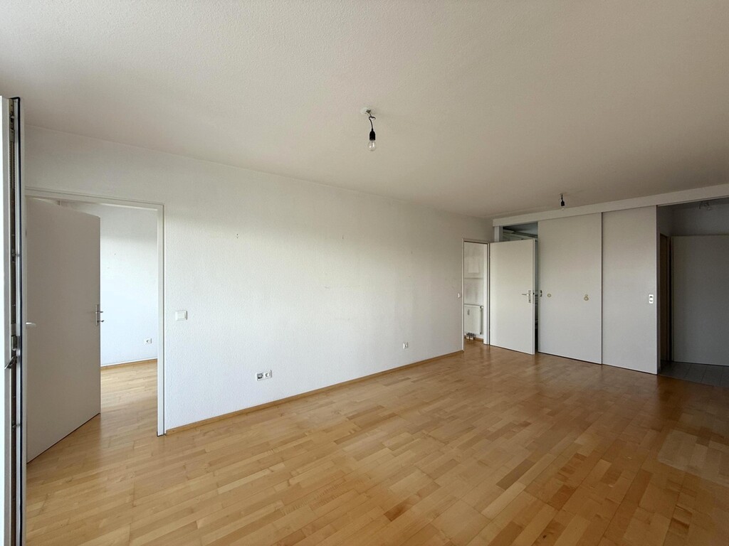 Wohn-/Esszimmer mit angeschlossener Terrasse