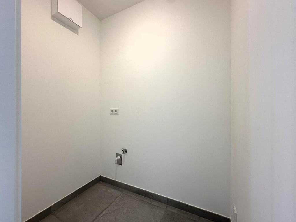 Abstellraum mit WM-Anschluss