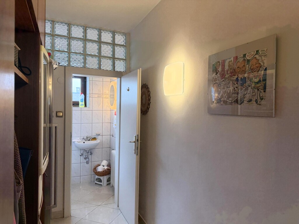 OG/Garederobe mit Gäste-WC