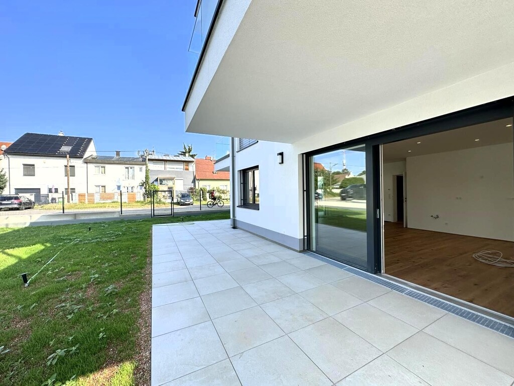 Hauptterrasse/Hauptgarten