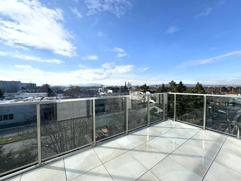 Ausblick vom Schlafzimmer 2 von 3