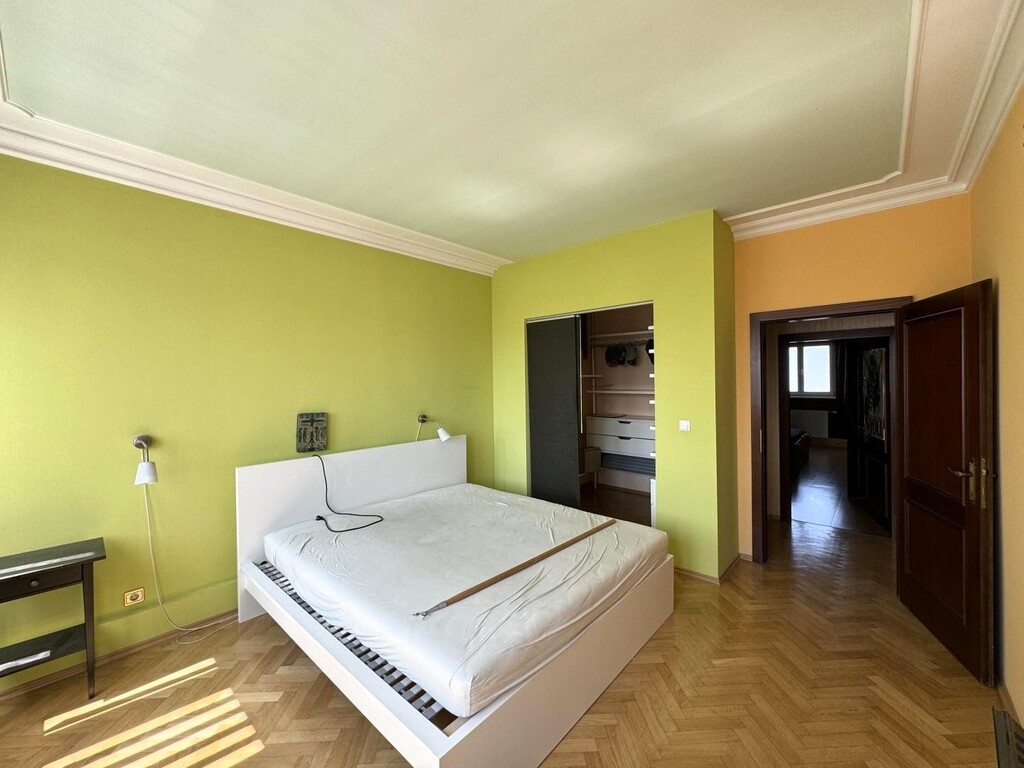 OG/Top 3/Schlafzimmer 1 von 3 mit Garderobe
