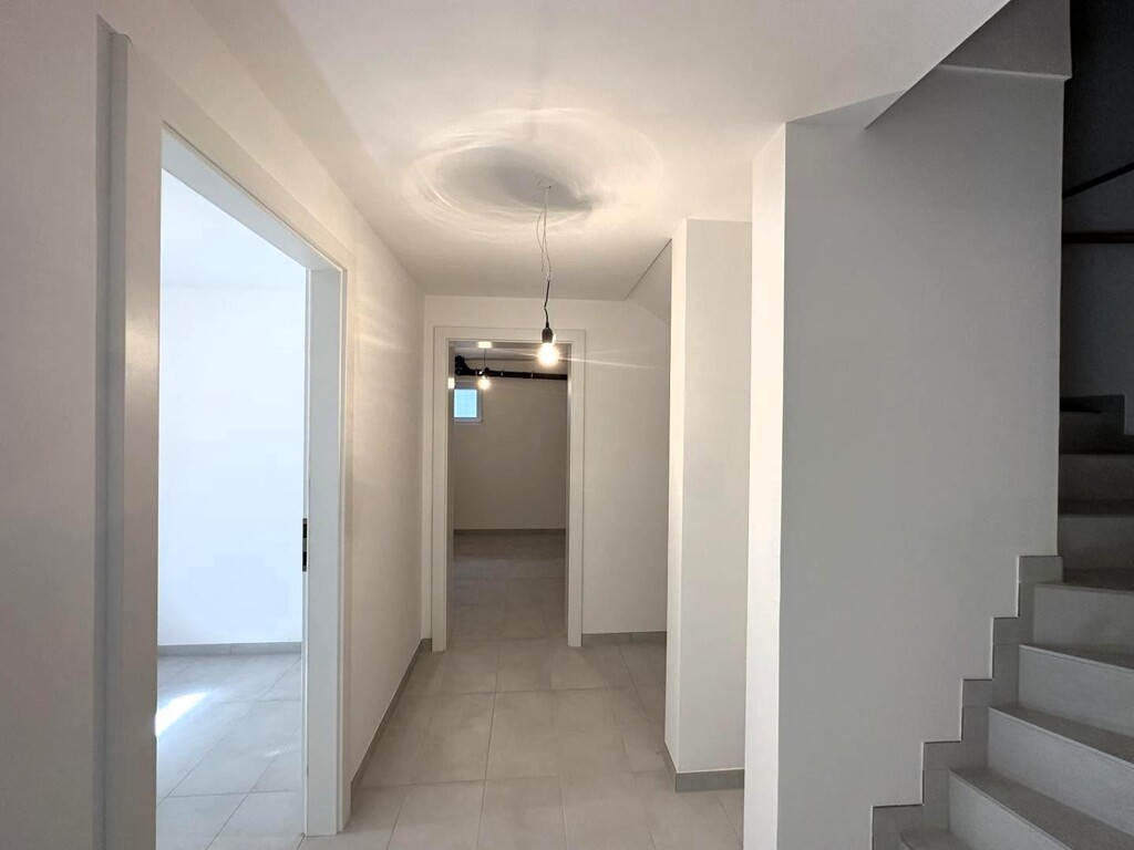 Stiegenabgang in den Wohnkeller