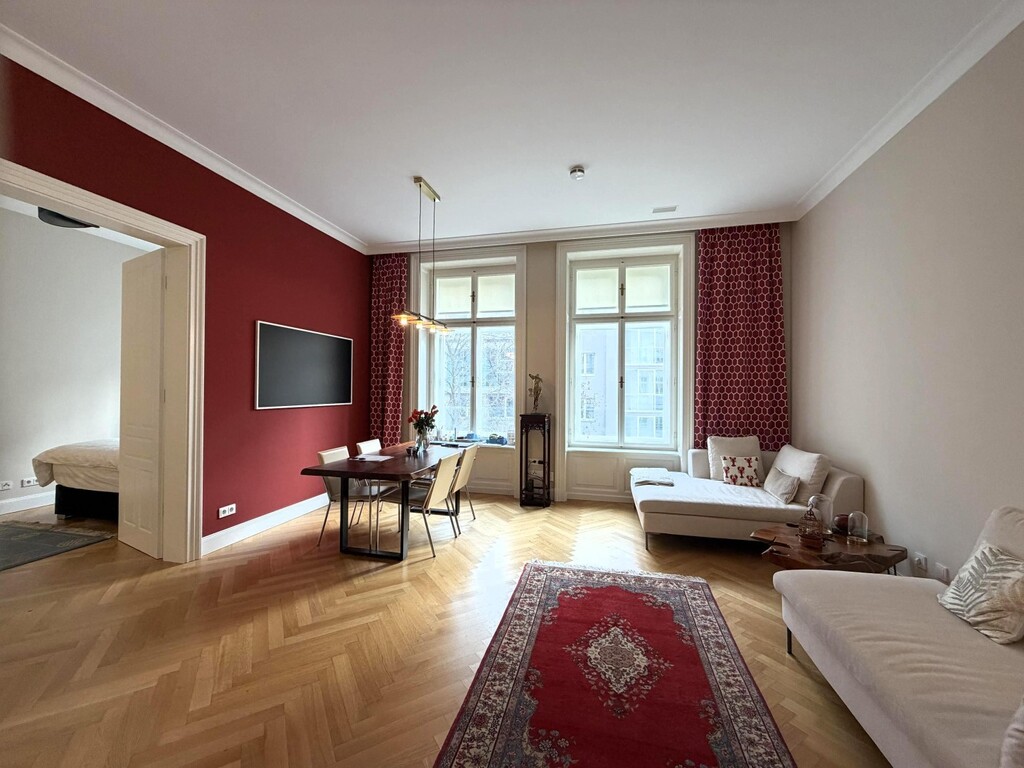 Wohn-/Esszimmer/Living