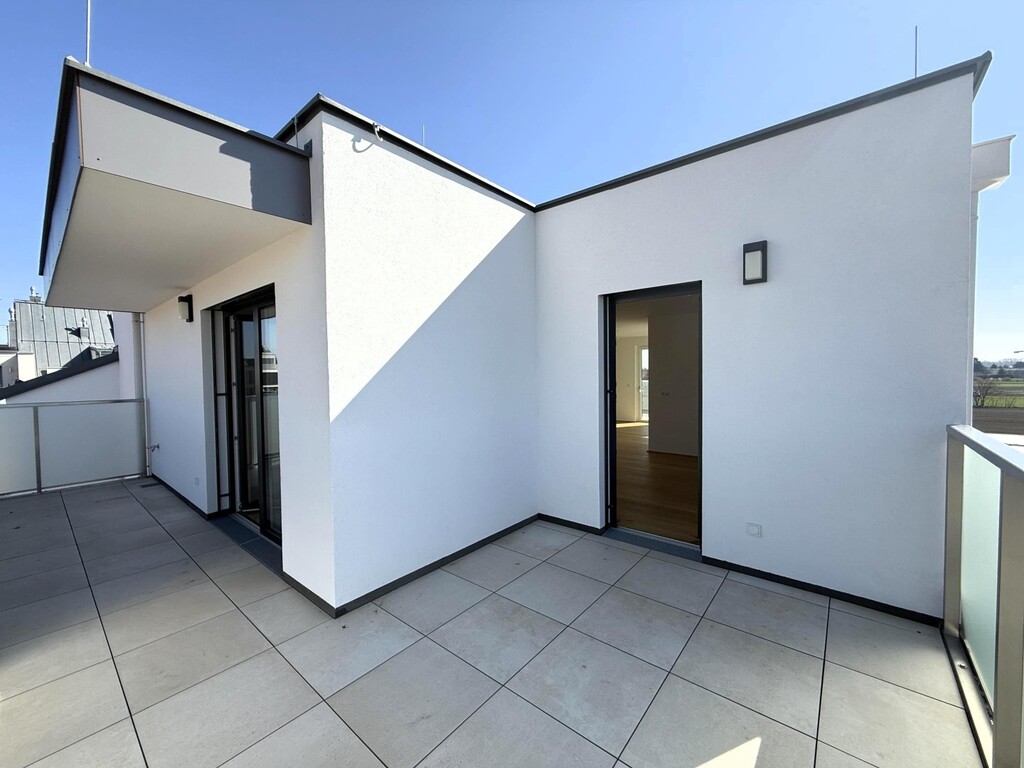 knapp 62 m² Terrassen