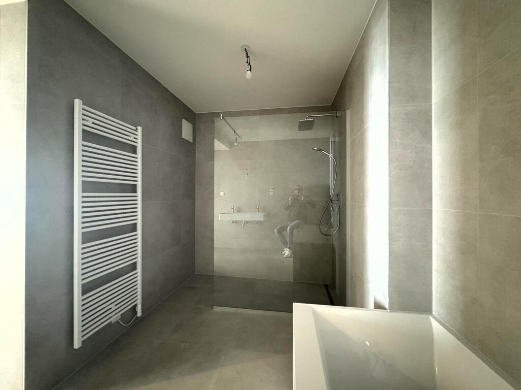 Badezimmer 1 von 2