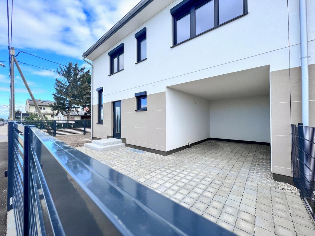 Einfahrt---Eingang-Haus-2