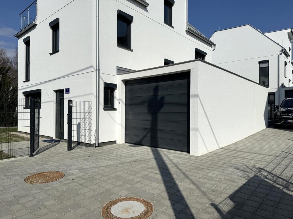 Hauseinfahrt und - eingang