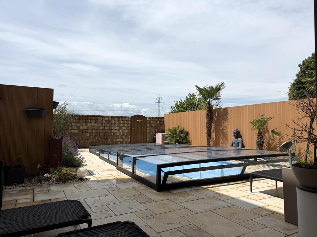 GG/Eigengarten mit Salzwasser-Pool
