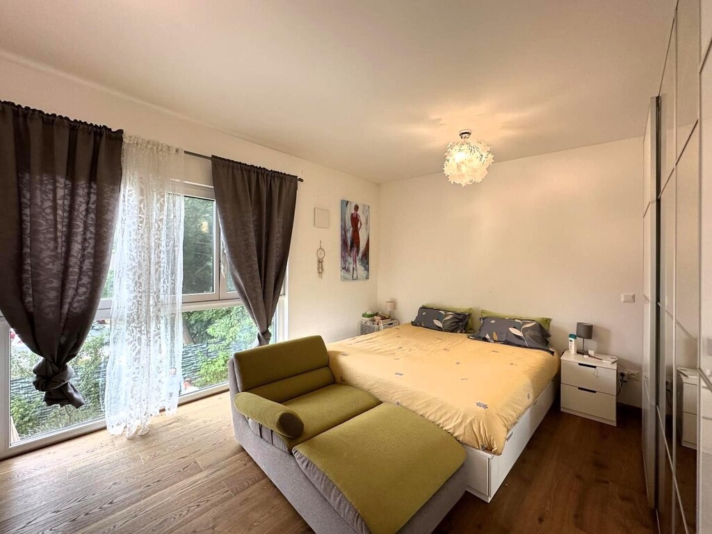 Schlafzimmer (3/4)  klimatisiert, FB-Heizung