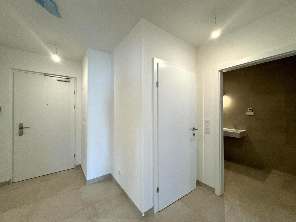 Wohnungseingang/Badezimmer