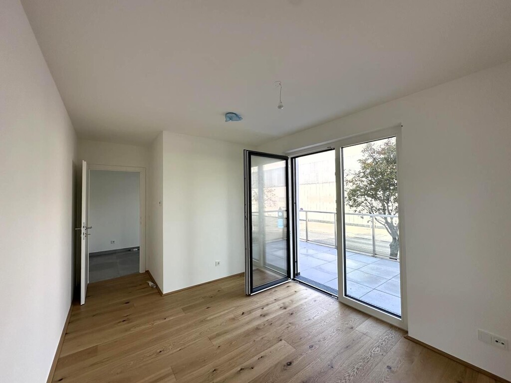 Schlafzimmer 1 von 2