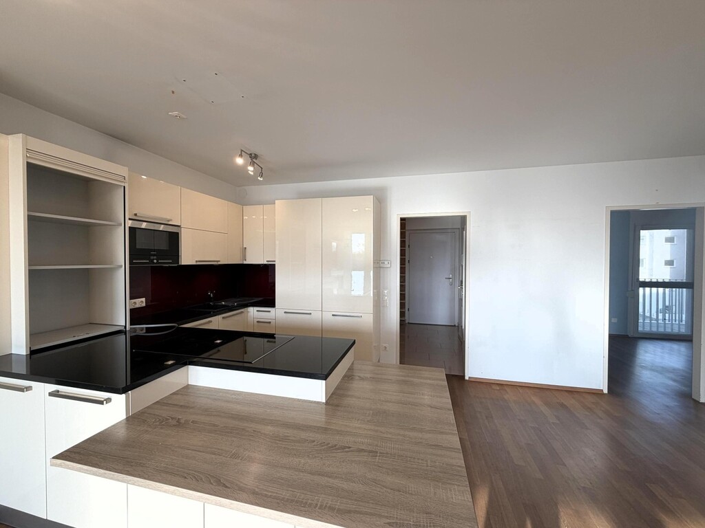 Wohn-/Essküche/Detail-Essplatte