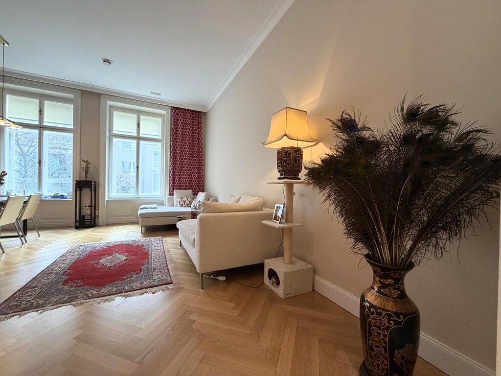 Wohn-/Esszimmer/Living