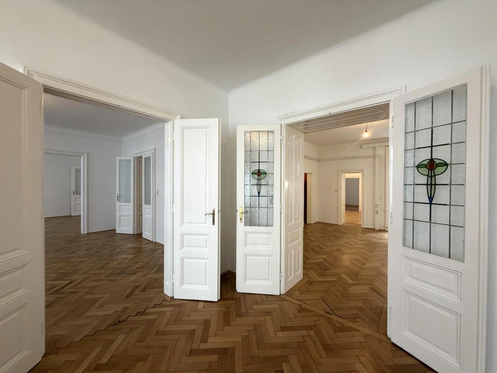 Strassenseitiges Büro Nr. 3 von 7