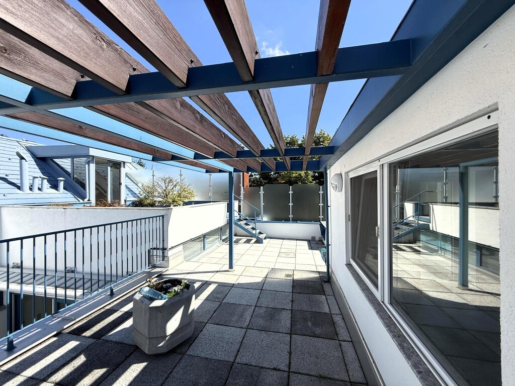 Terrasse mit angrenzendem Spa