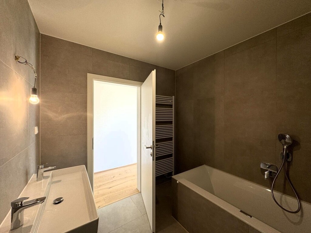 Badezimmer 2 von 2