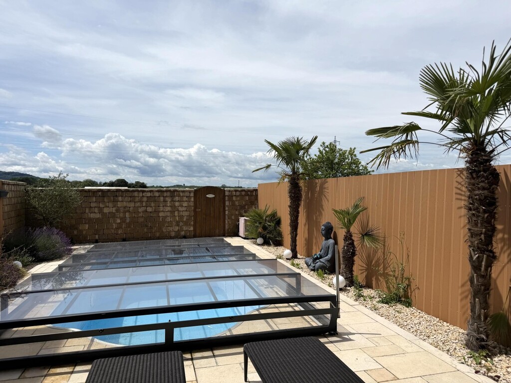 GG/Eigengarten mit Salzwasser-Pool