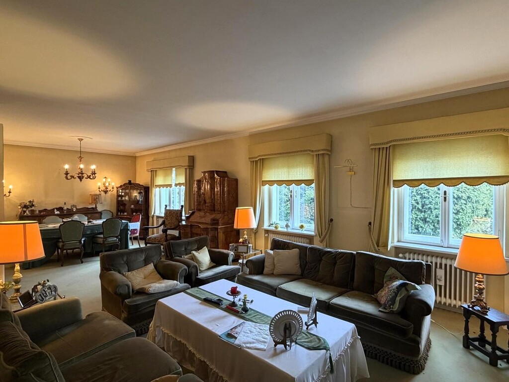 EG/Living mit Gäste-Essplatz