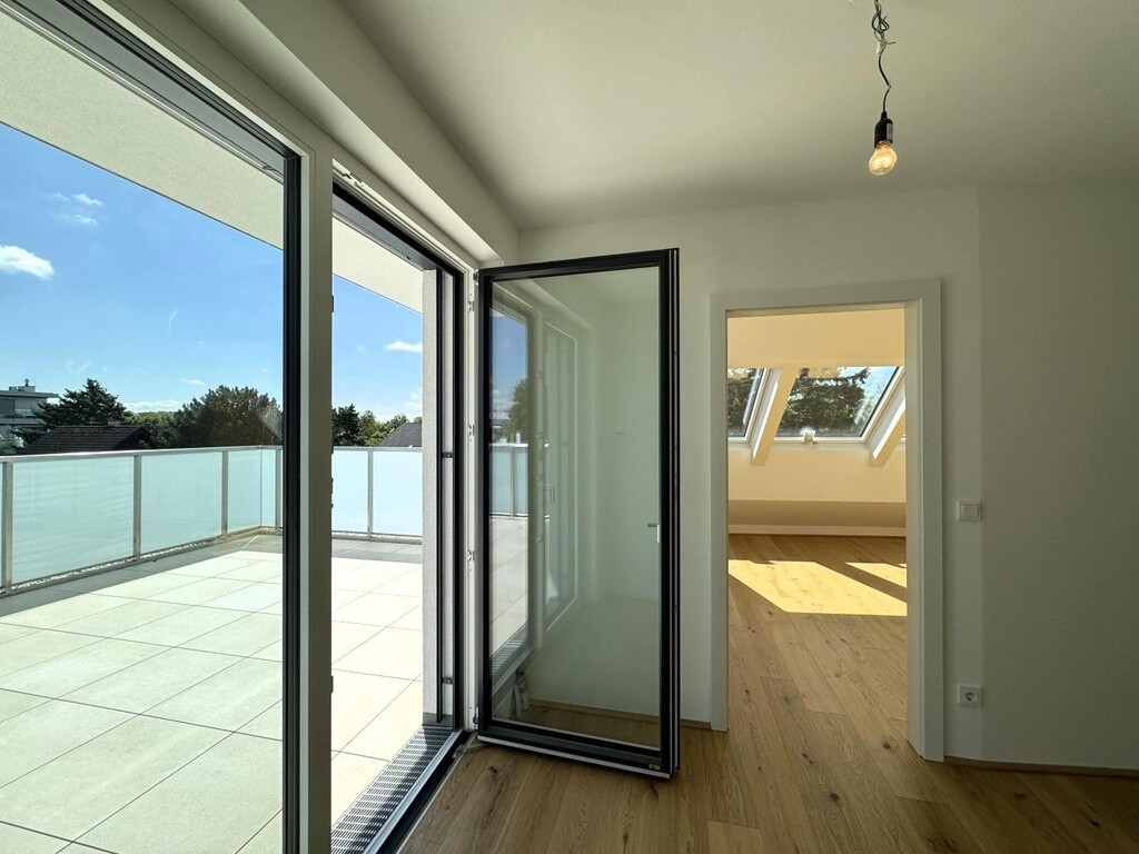 Homeoffice mit Terrassenausgnag