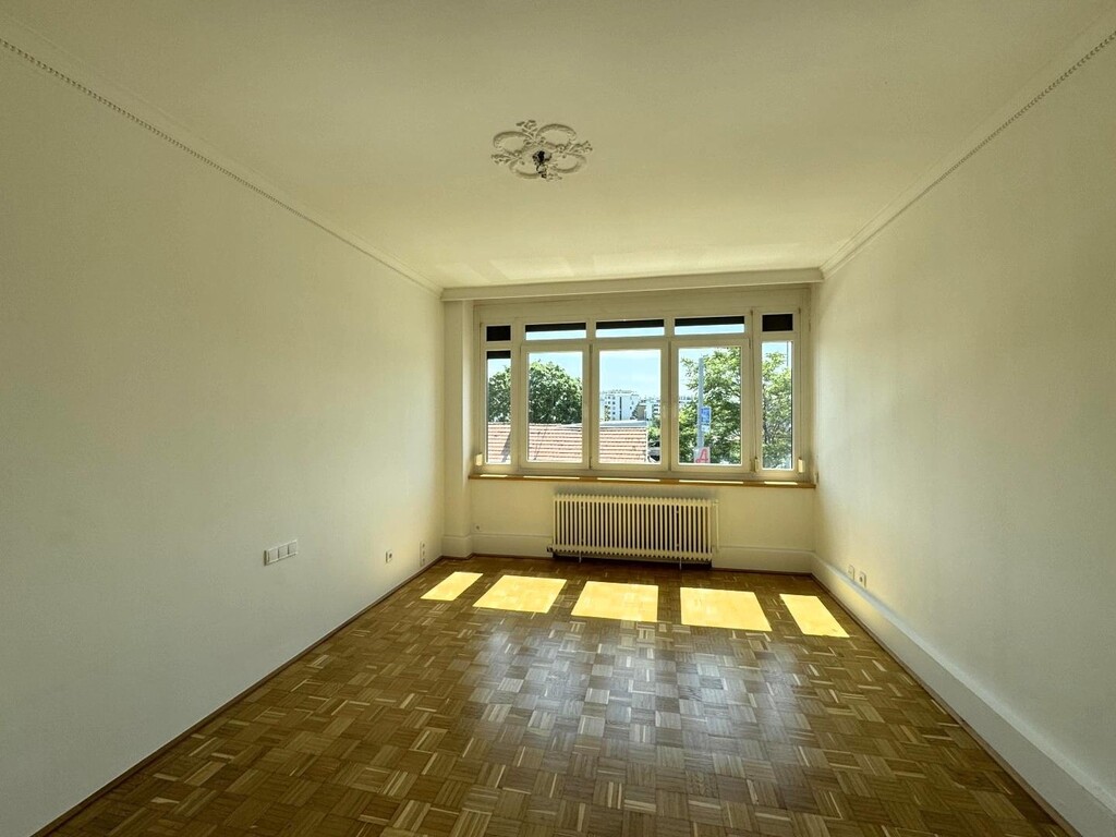 OG1/Top 2/Schlafzimmer 1 von 3