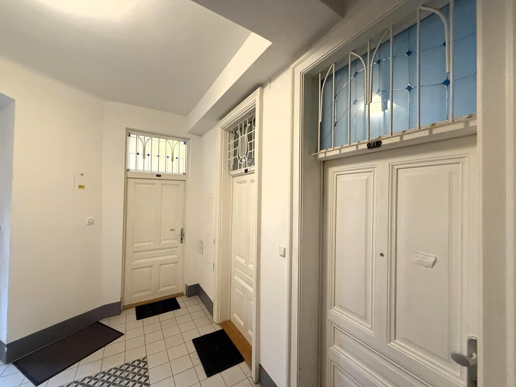 Stiegenhaus/Wohnungseingang