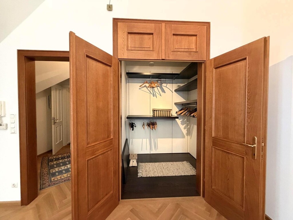 DG/Schlafzimmer 3 mit Kleiderschrank